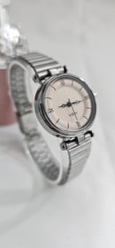 Jinsiy shilimshiq Xunuk rus ayol bilan jinsiy aloqa