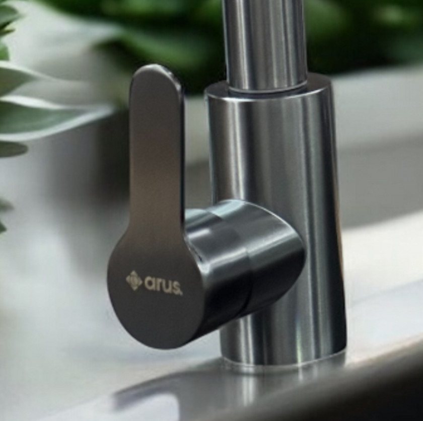 Katta boshli fotosuratlar bilan porno katta xorozlar Qishloqdagi rus yoshlari porno video