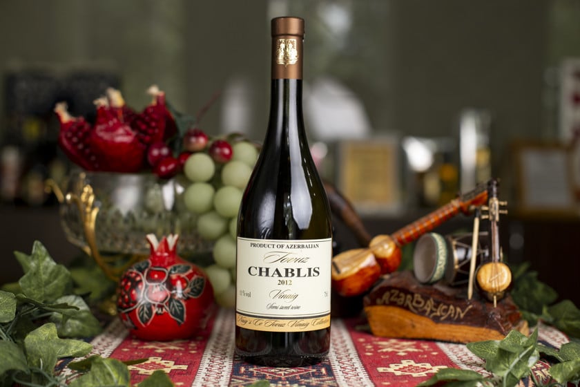Ağ kəmşirin şərab Tovuz Chablis750 ml
