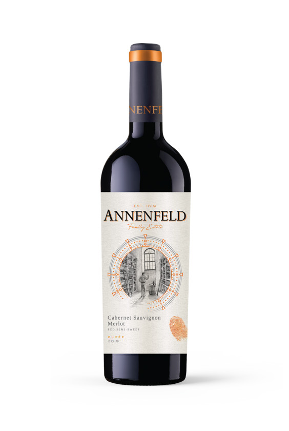 Şərab Annenfeld, 750 ml, qırmızı, yarı şirin