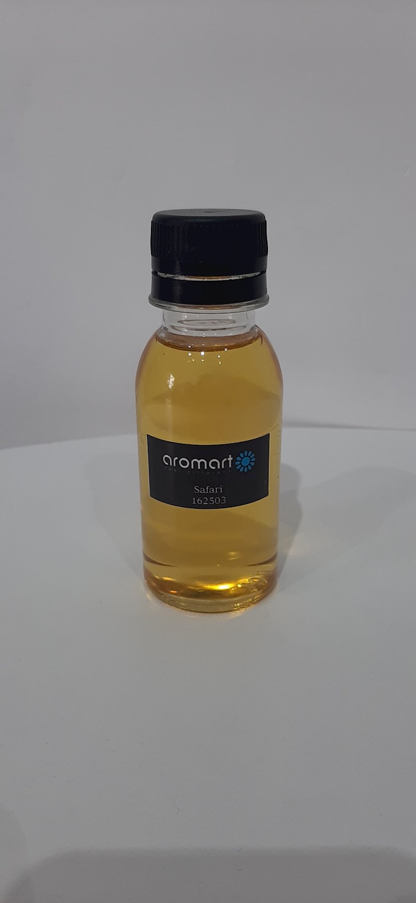 Ароматизатор Aromart Safari Сосна, Полевые цветы, Листья чая 100 мл ...