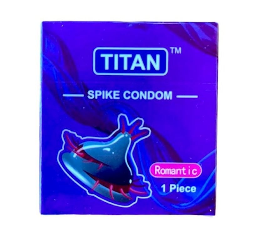 Mushakli yigit qattiq siktirmoqda (foto)