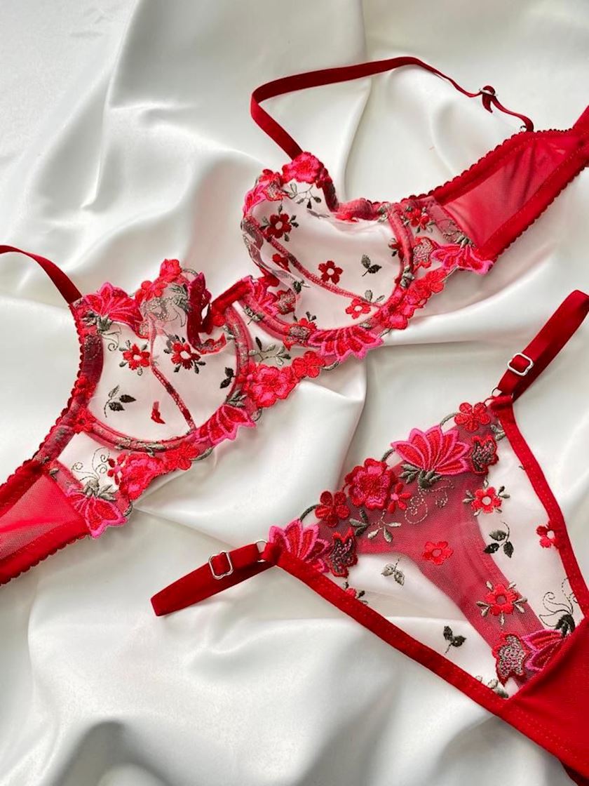 Juda eski tukli mushuklarni yaladi Eng baland ayollar porno